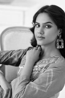 Sarg Zerina Wholesale Salwar Kameez wholesale market in Surat