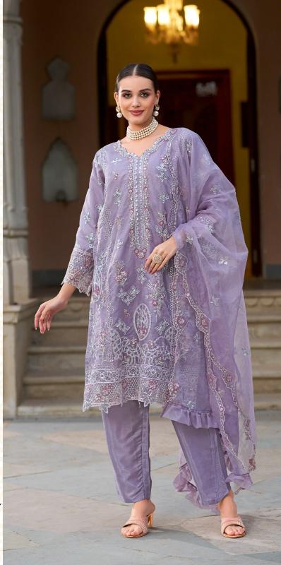Shree Kt 5226 Organza Embroidered Pakistani Salwar Suits wholesale market in Surat