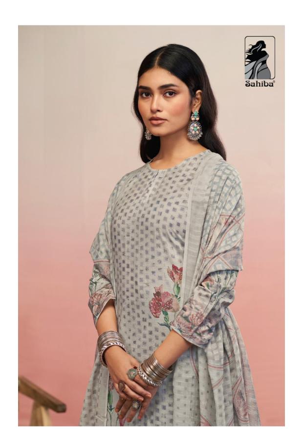 Sahiba Heaven catalog wholesale pakistani salwar kameez online market in Surat