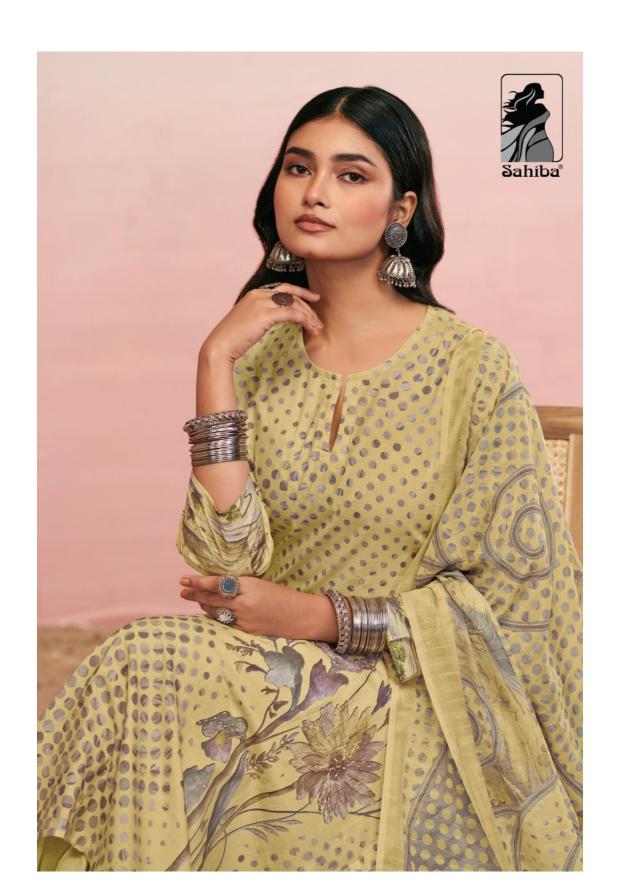 Sahiba Heaven catalog wholesale pakistani salwar kameez online market in Surat