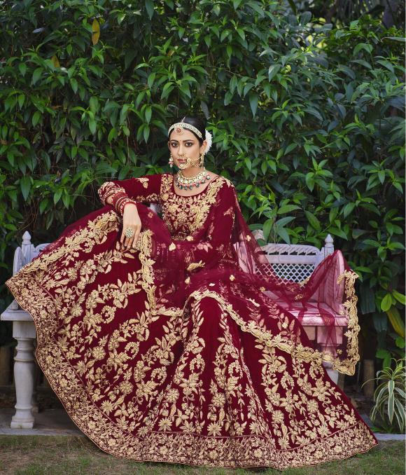 Senhora Latika Nx Designer Velvet Bridal Lehega Choli manufacturers of wholesale choli in Surat