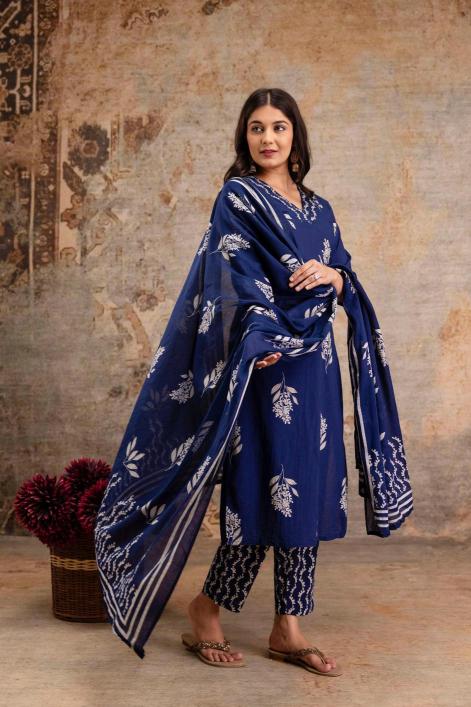 Premium quality cotton Kurtis manufacturers in Mumbai