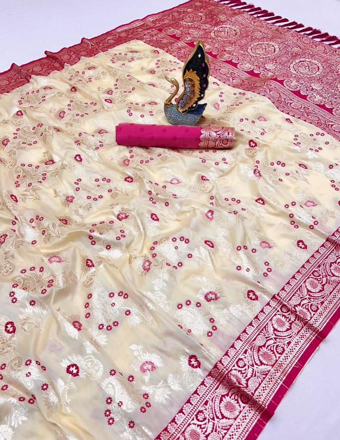 Anupama radhika Wholesale saree market in Ahmedabad