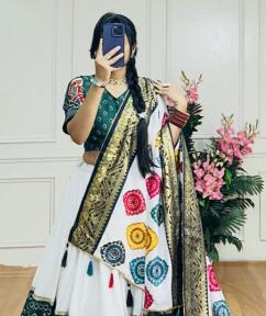 piludi Dola Silk Wholesale lehenga choli suppliers in Surat