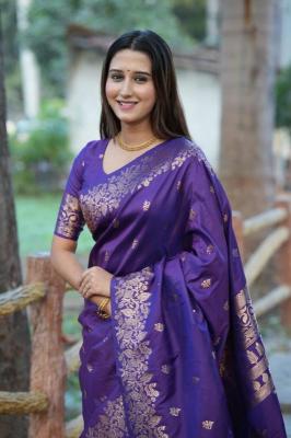 Soft and pure banarasi silk Bridal saree wholesale Mumbai