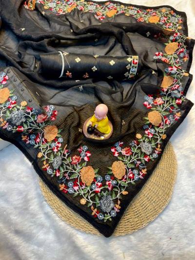 Vt 752 T Crunchy Silk Saree market in Hyderabad