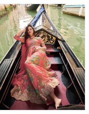 Sayuri geet wholesale kurti suppliers in surat