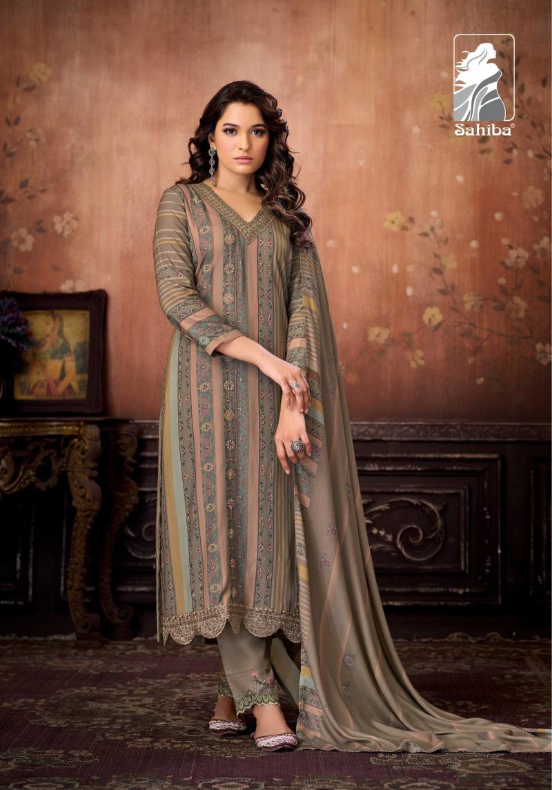 Sahiba Aabisha  Pakistani Salwar Kameez wholesale market
