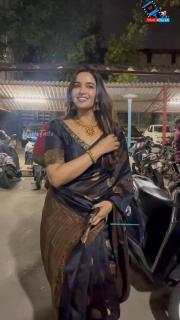 Triveni 6052 lichi silk Saree traders in mumbai