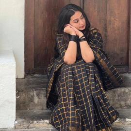 Triveni 6053 golden zari Wholesale saree market in India