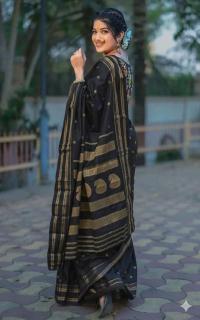 Anupama narayan peth Saree manufacturers in India