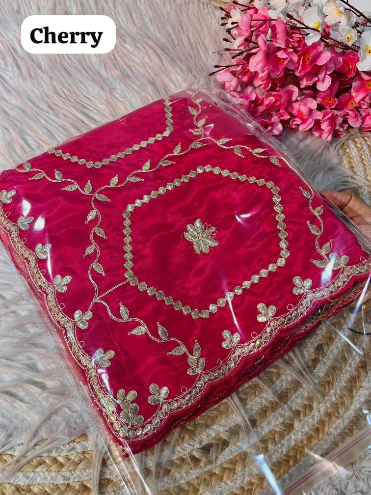 Vinayak gotapatti foil work Bulk Sarees in Delhi