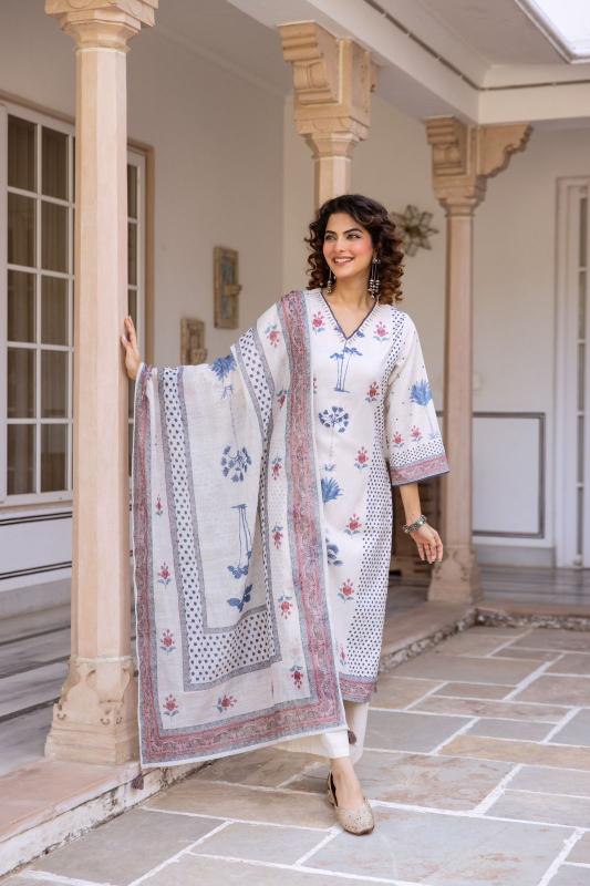 Naisha K 577 Kurti seller in Ahmedabad