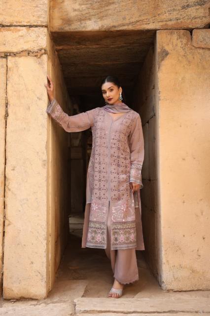 Naisha K 578 Kurti manufacturer in Gujarat
