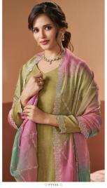 Vinay kuleesh ranggatt sakhi Surat dress material market