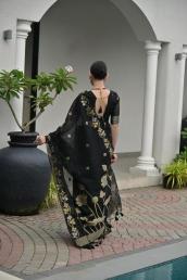 Akshara traditional Mumbai saree manufacturers