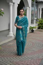 Akshara traditional Mumbai saree manufacturers