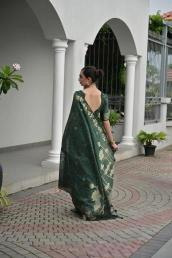 Akshara traditional Mumbai saree manufacturers