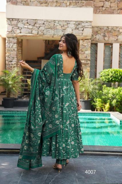 Universal vyoma vol 4 kurti manufacturers in Delhi