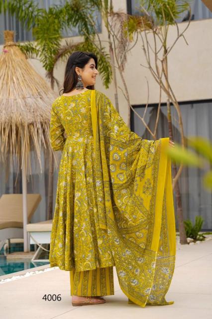 Universal vyoma vol 4 kurti manufacturers in Delhi