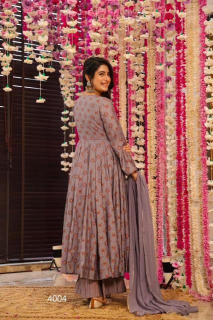 Universal vyoma vol 4 kurti manufacturers in Delhi