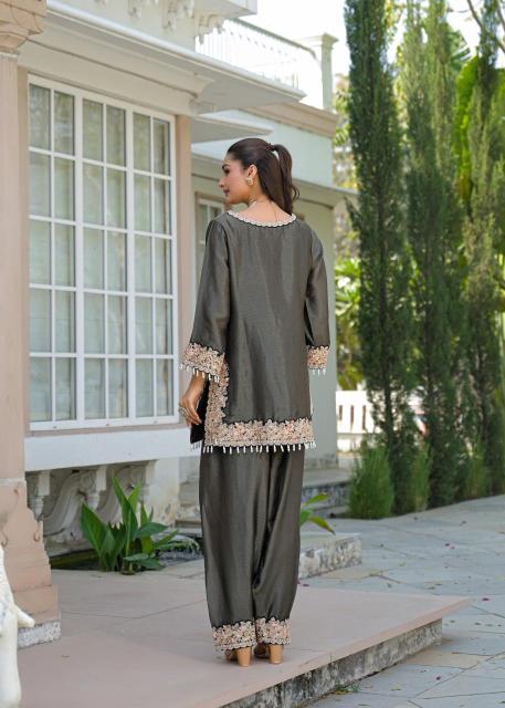 Afsana noor farsi Salwar Kameez manufacturers in pune