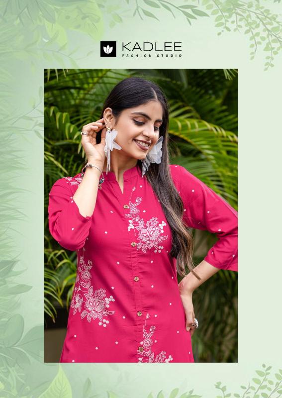 Kadlee Karnaee Kurti wholesalers in Ahmedabad
