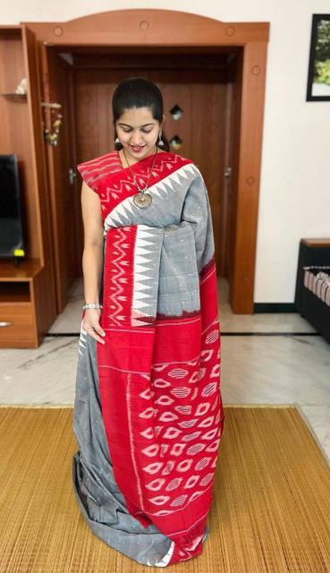 Sckr Ikkat B Saree manufacturers in Surat