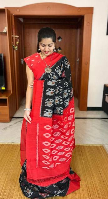 Sckr Ikkat B Saree manufacturers in Surat