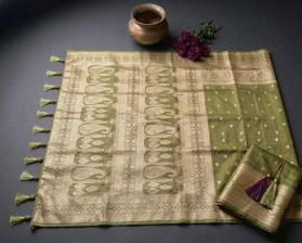 Vastrangan silk wholesale saree market in delhi