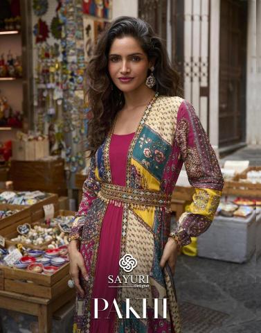 Sayuri pakhi  Wholesale clothing market