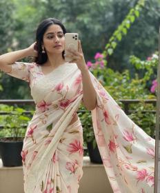 Svara asvi floral butta-2 Wholesale saree suppliers in Punjab