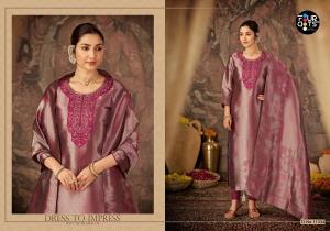 Fourdots Wholesale clothing market in Gujarat