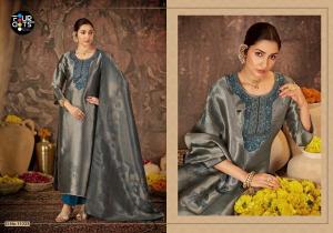 Fourdots Wholesale clothing market in Gujarat