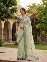 Surakhi maansi  Wholesale clothing market in Uttar Pradesh