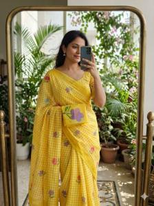 Svara Saree wholesalers in Hyderabad