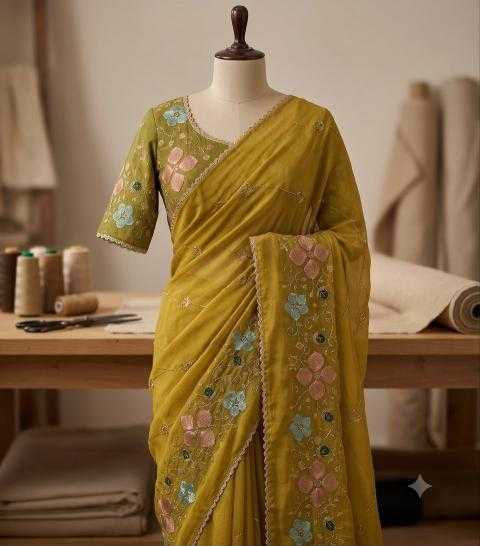 Svara vt~007 Designer sarees in Andhra Pradesh
