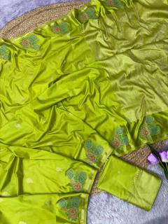 Akshara dola best wholesale saree market in ahmedabad
