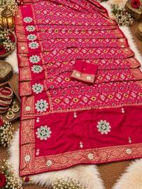 Vinayak dola  saree wholesale market in ludhiana